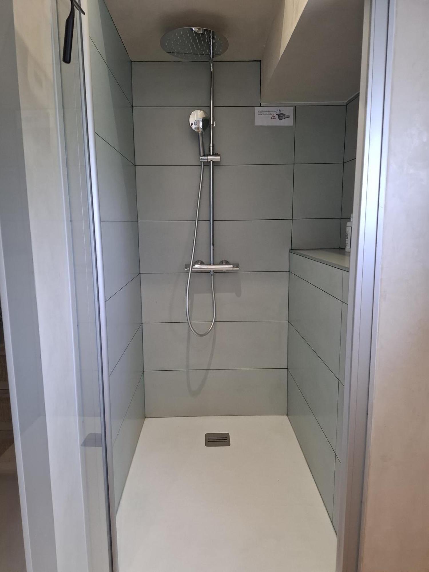 La Peniche De Fabrice Avec Jacuzzi Privatif Estrasburgo Quarto foto